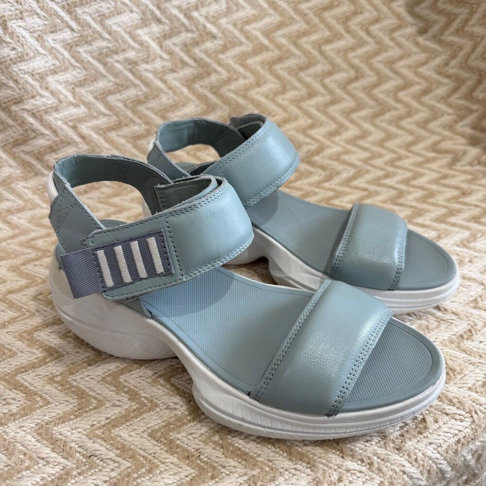 Sorel Women’s Kinetic Impact Sandals NL4747-461